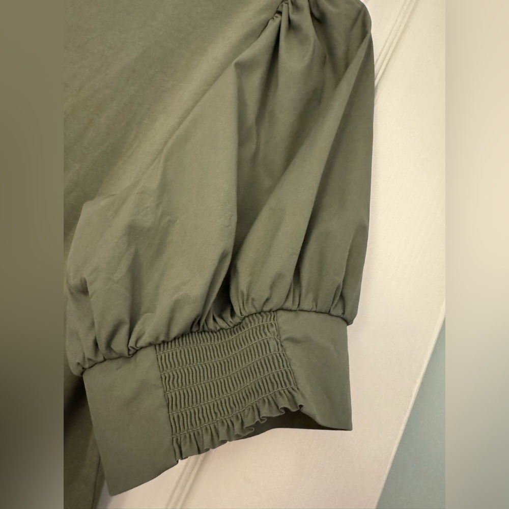 Chico’s Puff Sleeve Square Neck Sage Green Stretchy Blouse Top - Large - Picture 6 of 10